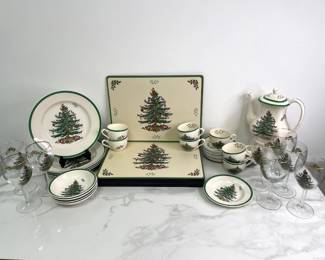 Lot 9081 Vintage Spode Christmas Tree Dishes Placemats