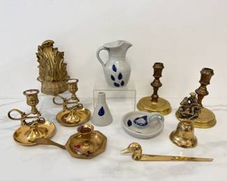 Lot 8763 Williamsburg Pottery Virginia Metal Crafters Candle Holders Brass Bell Etc