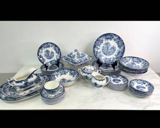 Lot 8701 Allertons England Kenilworth China