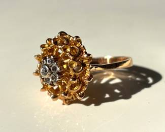 Lot 9136 14K Gold Floral Cluster Ring Jewelry