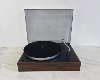 Lot 8694 Vintage Acoustic Research Turntable Record Player