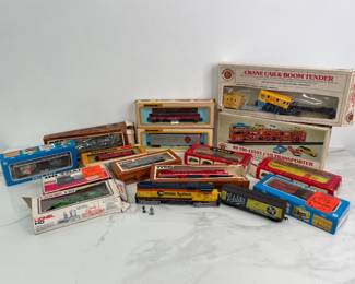 Lot 8712 Ho Scale Model Train Cars Tyco Bachmann Life Like