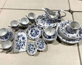Lot 9093 Blue Danube China Dishes