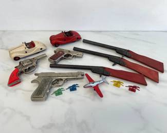Lot 8925 Vintage Toys Hubley Gene Autry Cap Guns Schuco Examico Windup Cars Etc