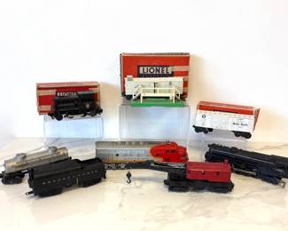 Lot 9009 Vintage Lionel Train Cars