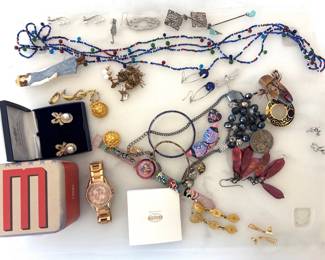 Lot 8960 Costume Jewelry