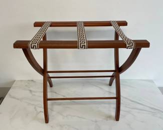 Lot 8981 Vintage Luggage Rack