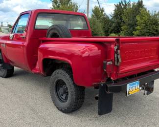 1984 Chevrolet K10 Custom Deluxe Stepside 4x4 Truck