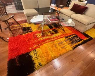 vintage wool shaggy 1970’ rug 124“ x 88“