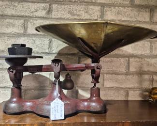 Fairbanks Scale 6 pounds, all there.