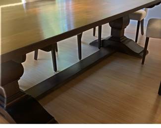 Pedestal farm table. Custom made. Lovely $2700