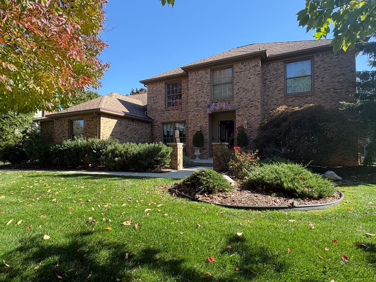 Front view of this beautiful home