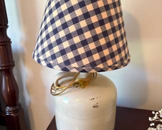 Vintage electrified stoneware moonshine jug table lamp