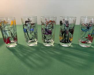 Set of Disney glasses from 1958
