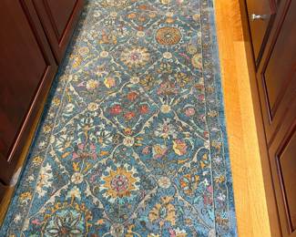 Gorgeous runner rug
