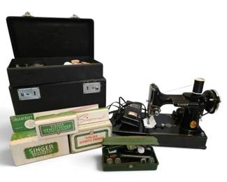 Vintage Singer Sewing Machine With Case  Notions