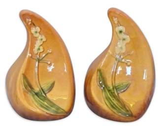 Roseville Pottery Wincraft 259 Floral Teardrop Bookends