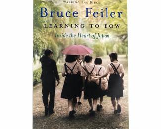 Bruce Feiler, Learning to Bow: Inside the Heart of Japan, Perennial Paperback