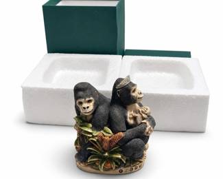 Harmony Kingdom Queen of the Jungle Gorilla Box Figurine, 1999 Event Piece