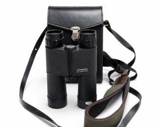 Simmons 10x40 Wide Angle Roof Prism Binoculars, Made in Japan, with Case