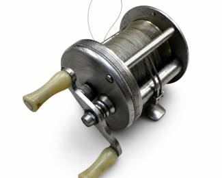 Bronson Lashless Model No. 1700 Level-Wind Baitcasting Reel