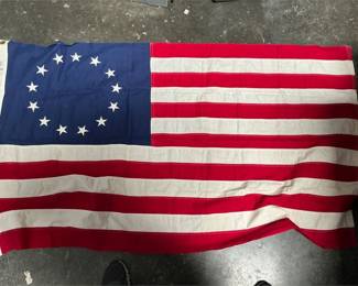 Dettra Bulldog Betsy Ross 13-Star Cotton Flag with Original Box