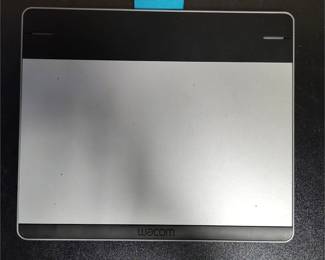 Wacom Intuos Pen & Touch Small CTH-480 Graphics Tablet