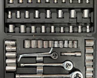 Craftsman SAE and Metric Socket Set with Three Ratchets in Fitted Case