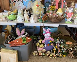 Lots of Easter/spring decorations 