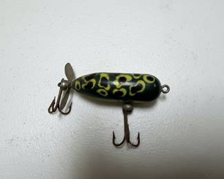 Vintage Heddon Frog-Spot Pattern Lure