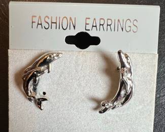 Dolphin Motif Fashion Earrings