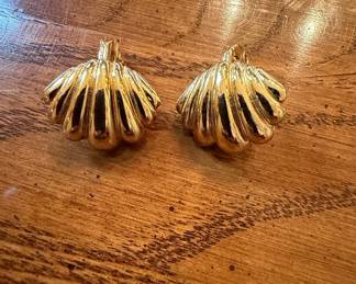 Gold-Tone Shell Clip-On Earrings