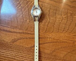 Bay Studio Quartz Wristwatch