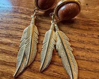 Vintage Wheeler Goldstone Feather Dangle Earrings