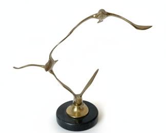 Vintage Mid-Century Modern Brass Seagulls in Flight Sculpture