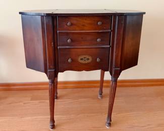 SEWING TABLE