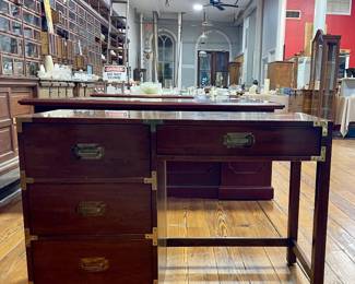 BASSETT DESK