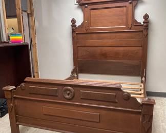 EASTLAKE FULL SIZE BED