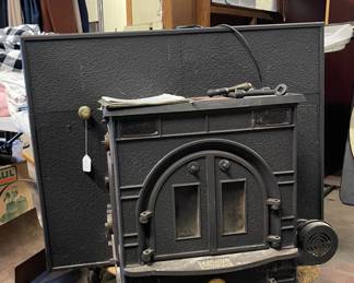 WOOD BURNING STOVE-DUTCH WEST NON-CATALYTIC CONVECTION HEATER MODEL 2478
