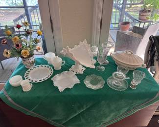 Many vintage/antique glassware and ceramic items
