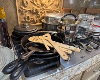 Ktichen Items Cast iron Skillets