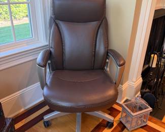 La z Boy Office Chairs