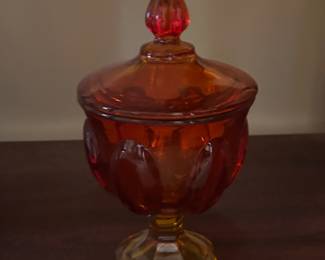 Vintage L.E. Smith Amberina candy dish