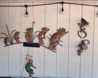 Animal And Gecko Wall Decor
