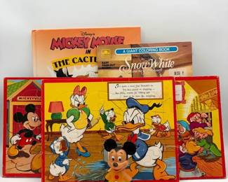 Lovely Disney Selection w/ Mickey Mouse Toy
