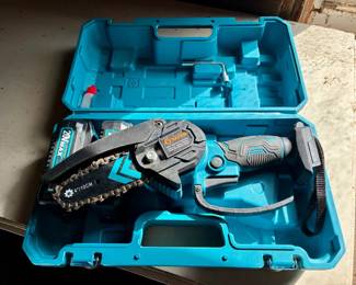 Saker Mini Electric Chainsaw with Case and 2 Chargers