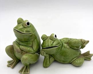 Cute Ceramic Frog Salt & Pepper Shakers