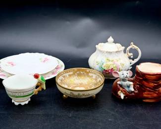 (6) Adorable Vintage Glass Items