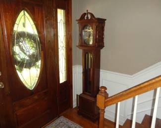GrandMother Clock (need repair on one weight)