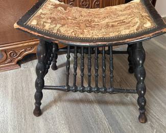 Vintage French praying chair
